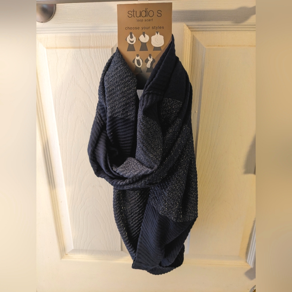 Nwt Loop Scarf